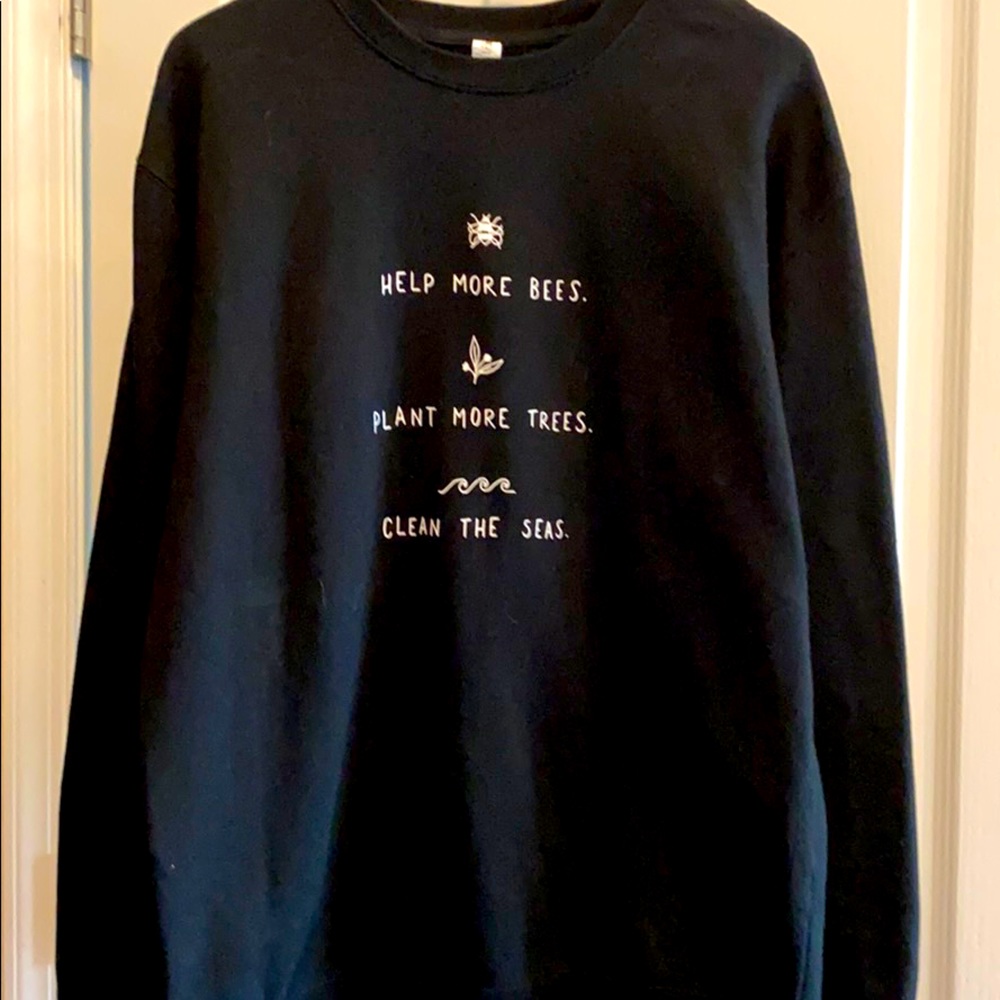 Crew sweatshirt save the bees